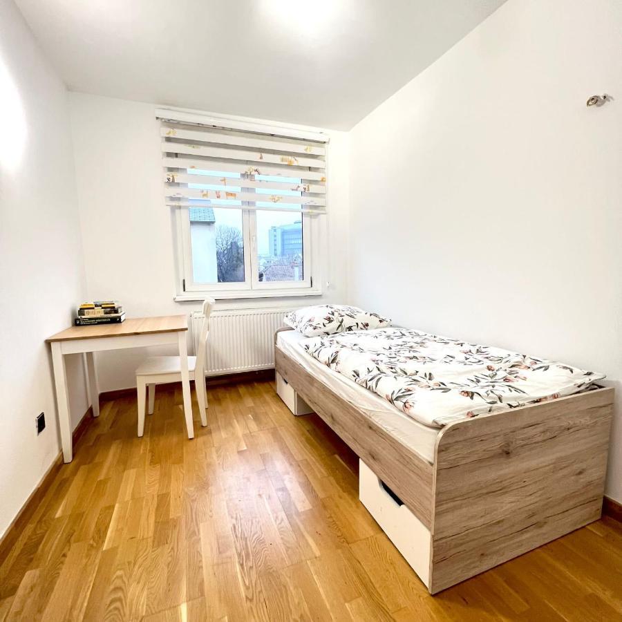 Spacious Apartment With Terrace Vienne Extérieur photo